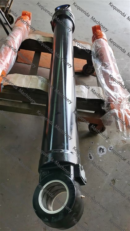SY485 BOOM CYLINDER