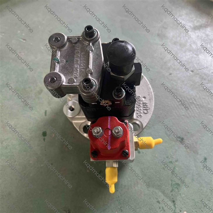 4296362 TY230 SD22 FUEL PUMP