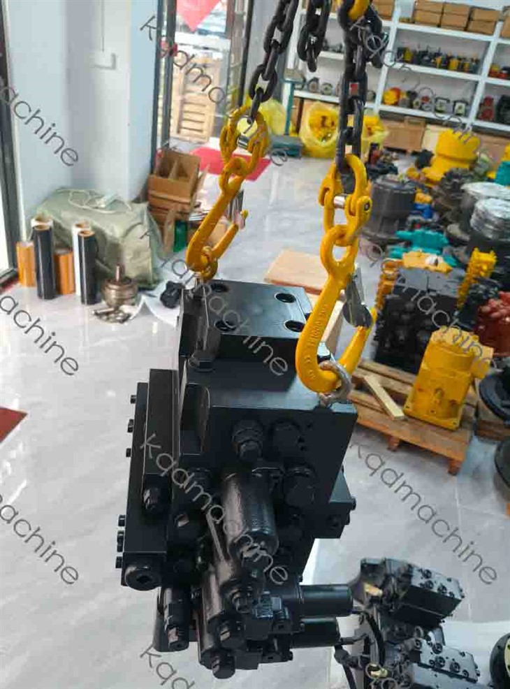 723-44-12100 WA500 CONTROL VALVE