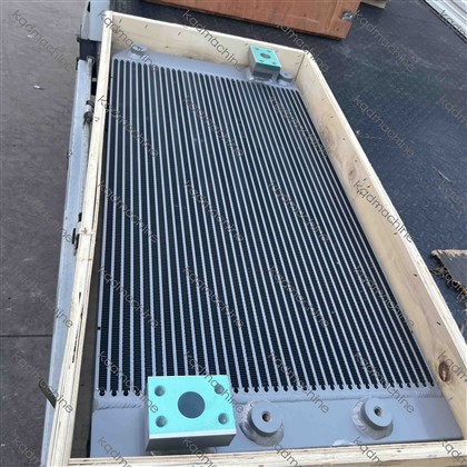 J222-04A-015000 SE215 OIL COOLER